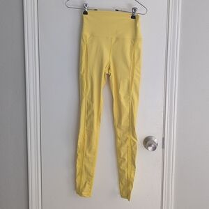 Carbon38 – Yellow High-Waisted Leggings With Mesh Detail – XS